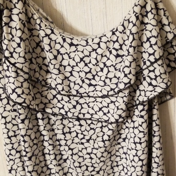 Womens xl one sleeved top - Picture 2 of 5